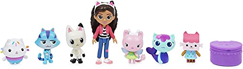 SPIN MASTER Gabby?s Dollhouse Deluxe Figure Gift Set with 7 Toy Figures and Surprise Accessory